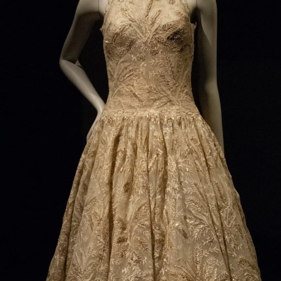 list - Picture 10 of 10